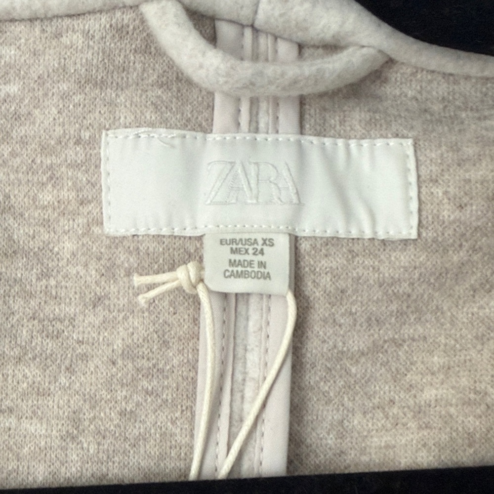Zara soft Coat - Picture 10 of 11